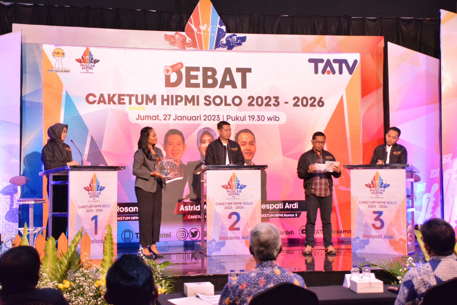 Debat Kandidat : Adi Perkuat Database, Ardi Bangun UMKM Tangguh, Astrid Atasi Pengangguran